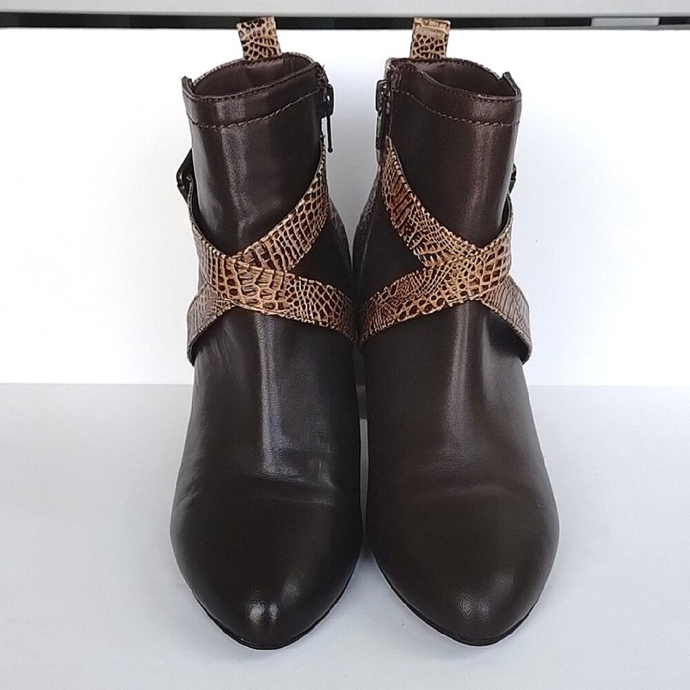 David Tate Inspire Leather Naked Lizard Heeled Brown Belted Zip Booties 6.5 WW